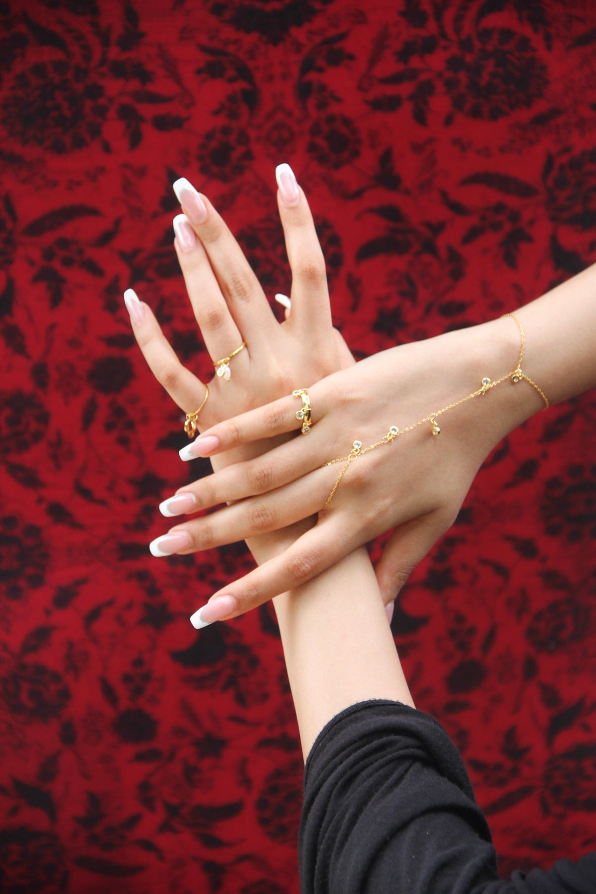 Wasl - Hand chain